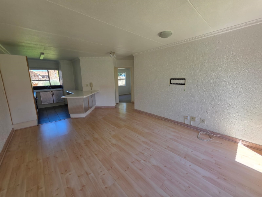 To Let 2 Bedroom Property for Rent in Pellissier Free State